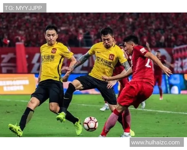 激战7月21日上海上港迎战广州恒大谁能笑到最后